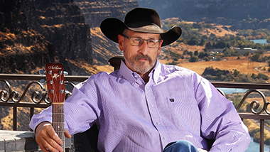 Bryon Hildreth promo pic 380x214